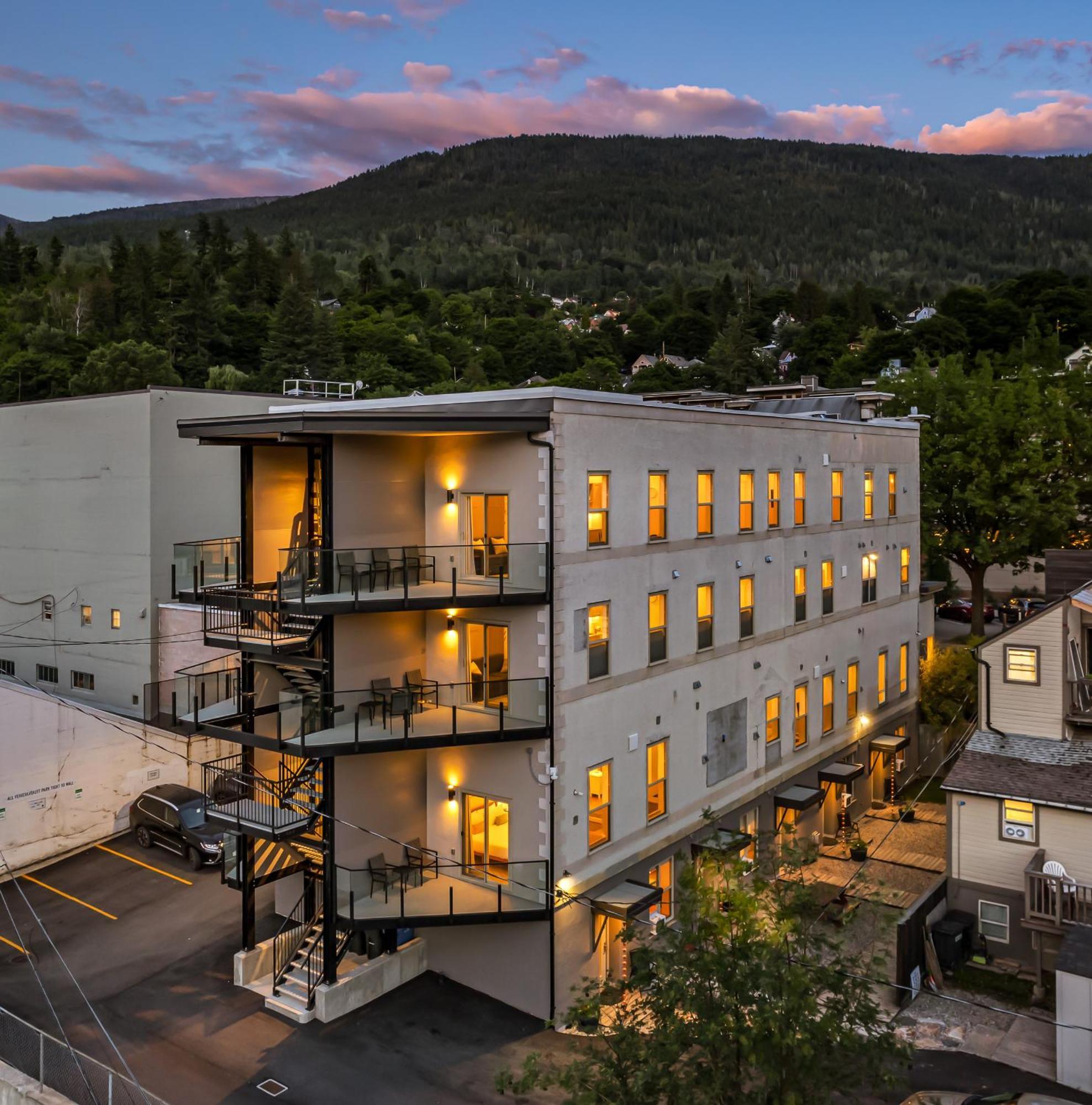 Stirling All Suites Hotel Нельсон Екстер'єр фото